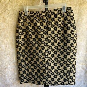 Ann Taylor Skirt 22” long 💕
